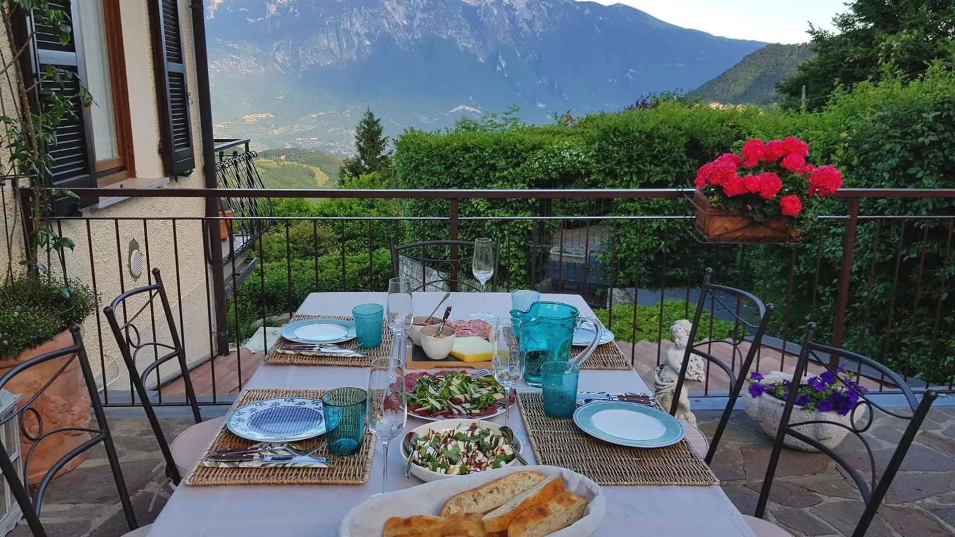 Villa Ortensia Garden Tremosine Italië